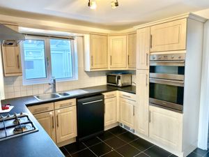 Photo 5- click for photo gallery